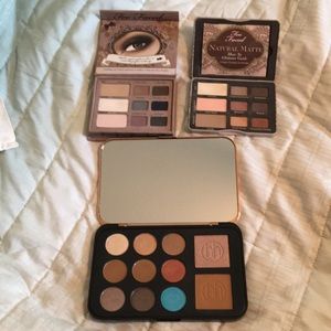 Eye shadow bundle